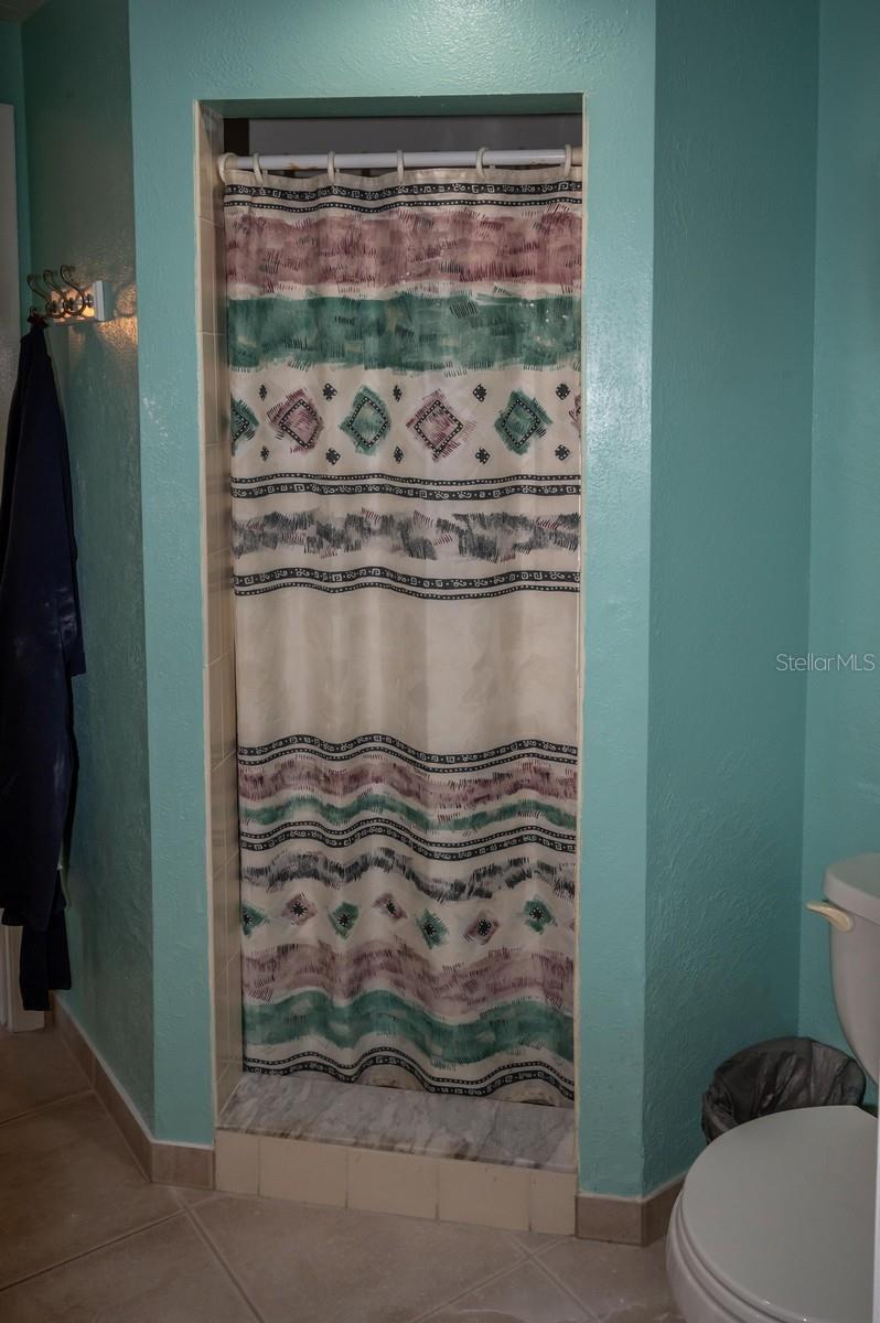 ROTONDA SHORES - Residential