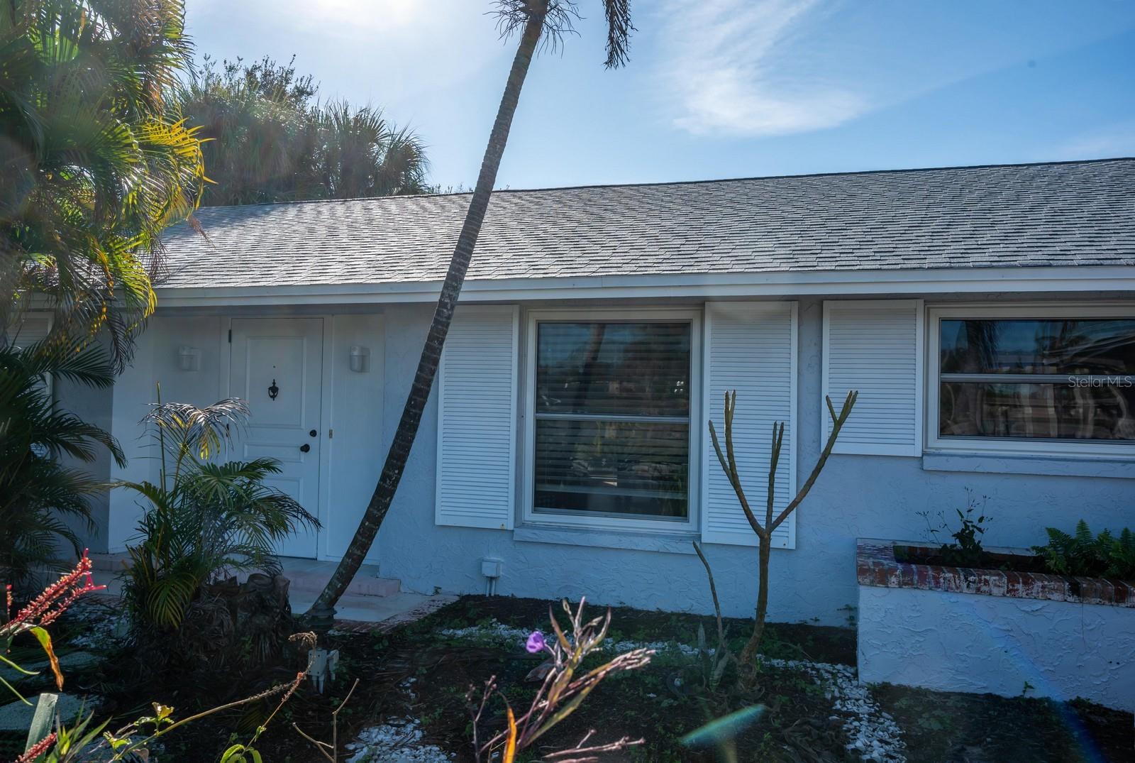 ROTONDA SHORES - Residential