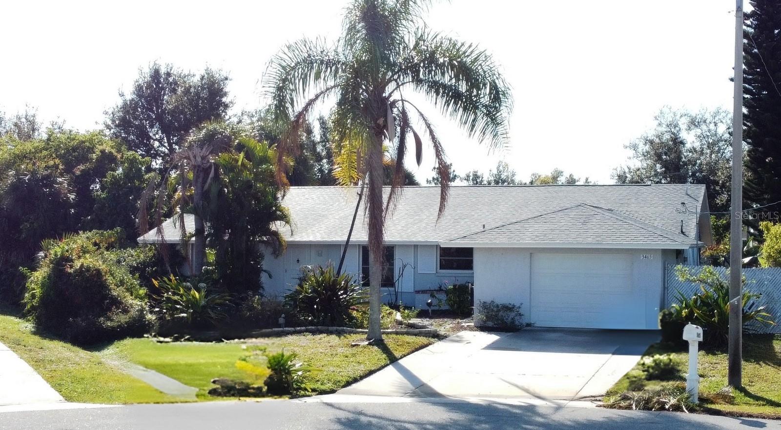 ROTONDA SHORES - Residential