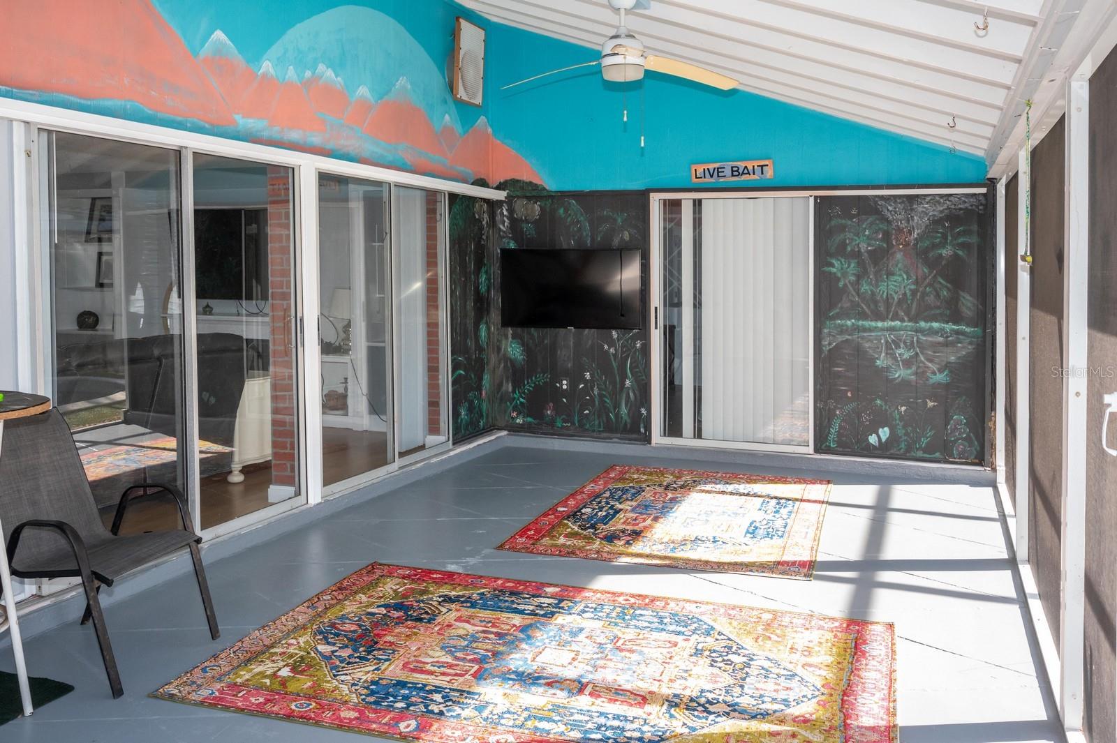 ROTONDA SHORES - Residential