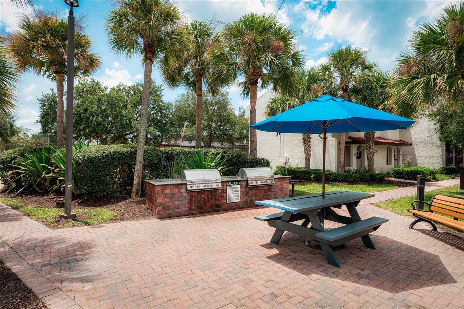 FANTASYWORLD CLUB VILLAS UNIT 1 - Residential Lease