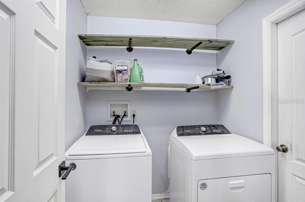 OAKRIDGE ESTATES - Residential