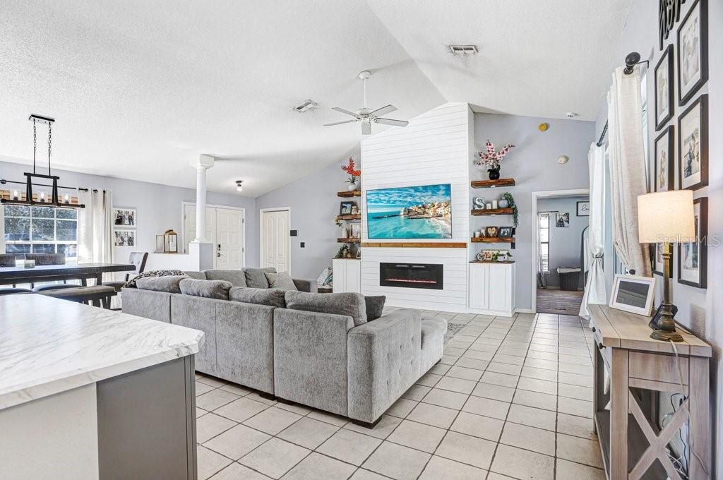 OAKRIDGE ESTATES - Residential