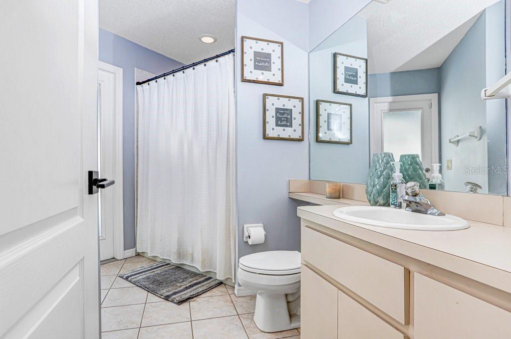 OAKRIDGE ESTATES - Residential