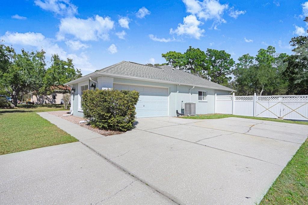 OAKRIDGE ESTATES - Residential