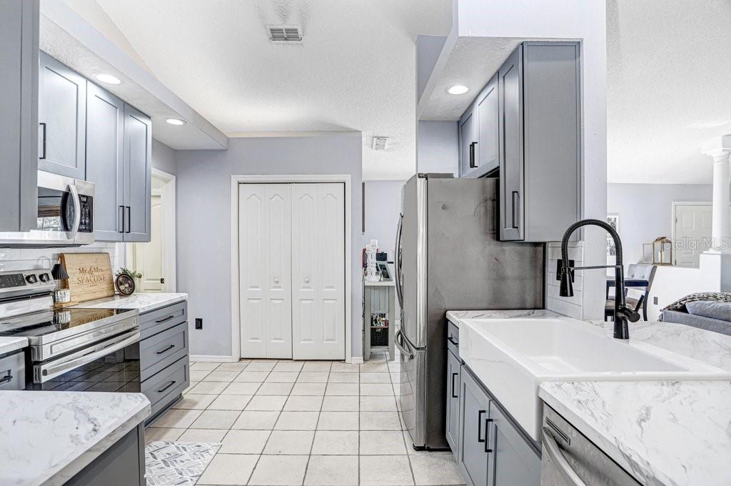 OAKRIDGE ESTATES - Residential