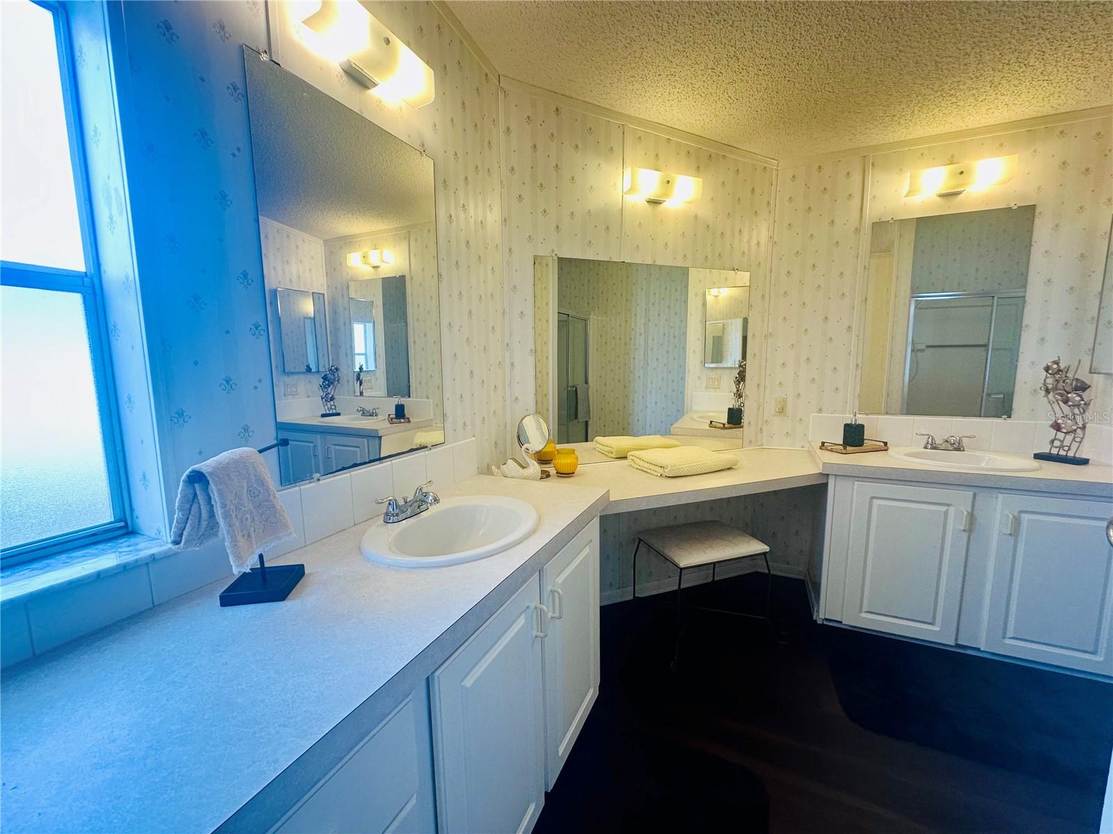 FAIRWAY VILLAGE MOBILE HOME PARK UNREC - Residential