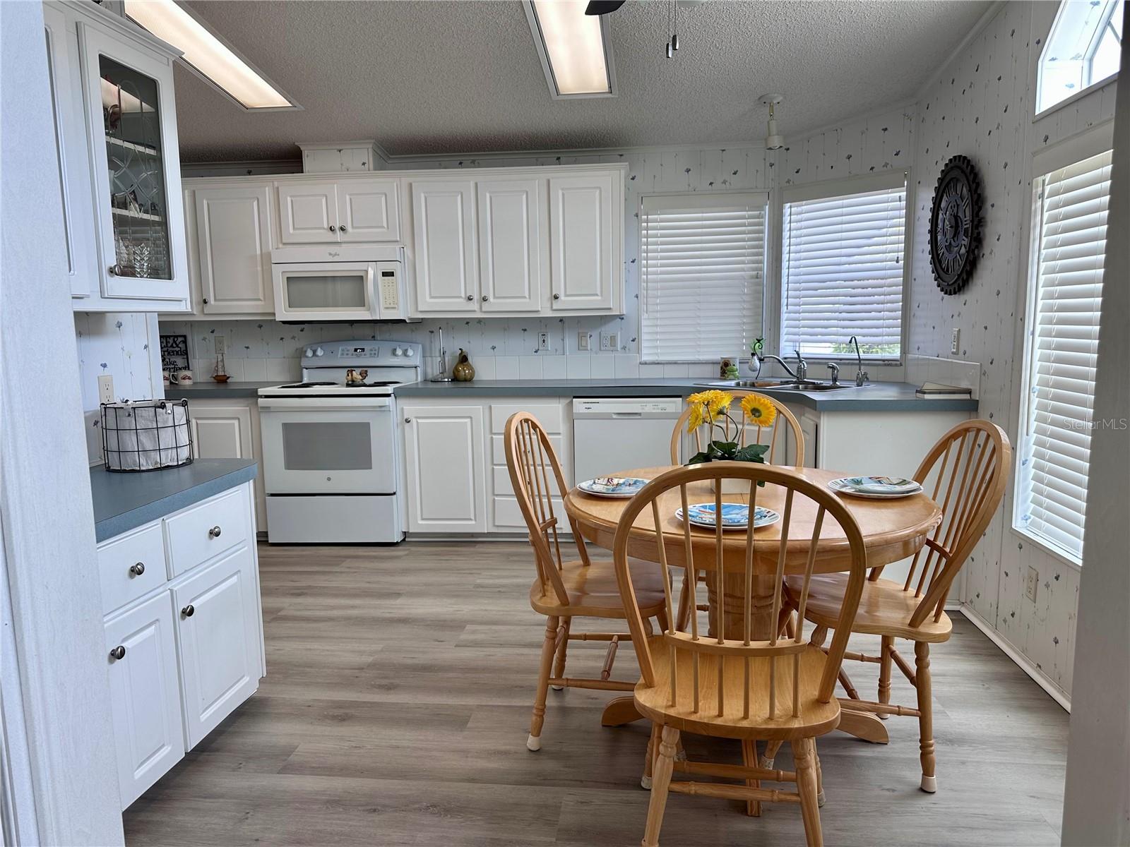 1100 BELCHER ROAD S 406