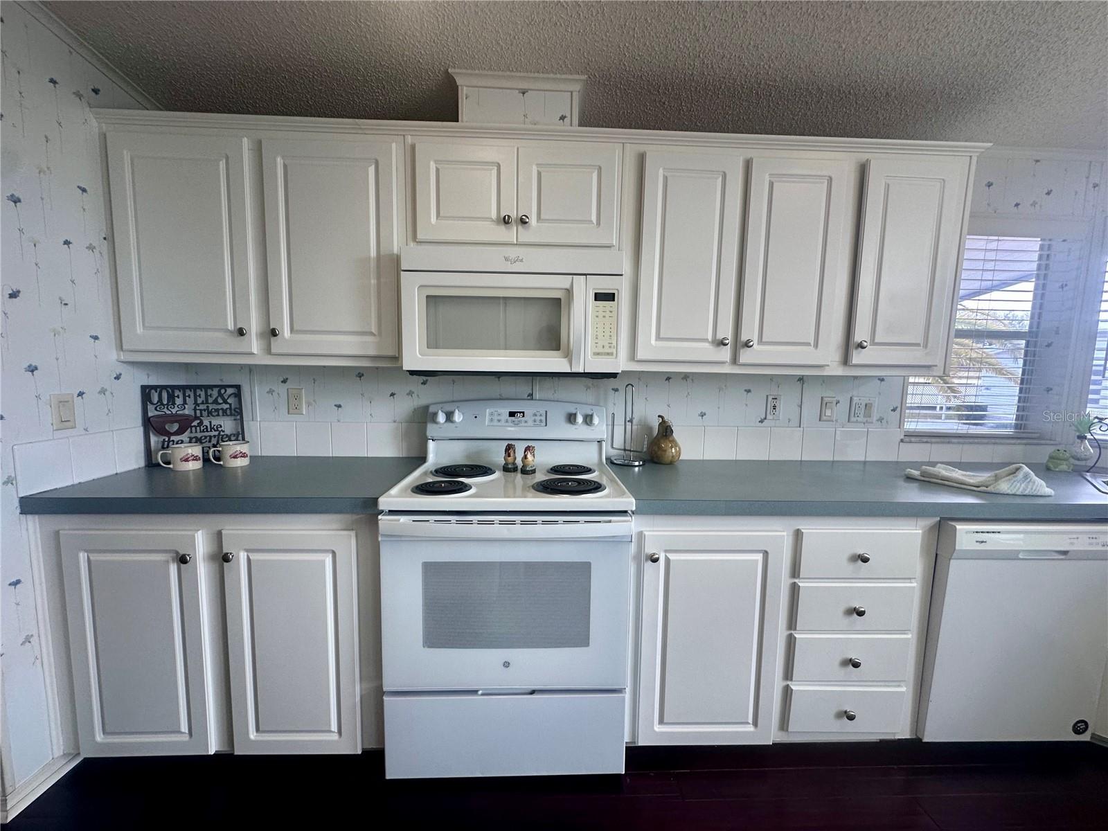 FAIRWAY VILLAGE MOBILE HOME PARK UNREC - Residential