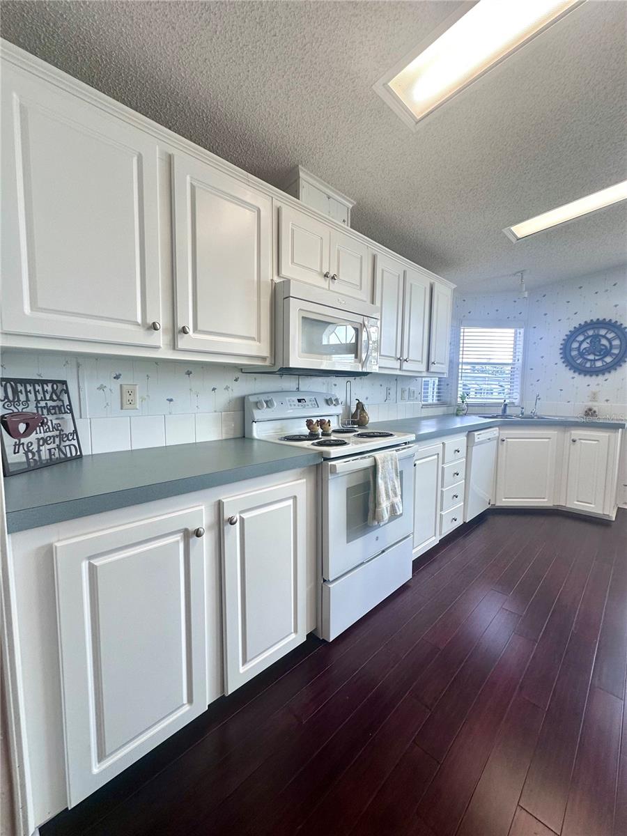 FAIRWAY VILLAGE MOBILE HOME PARK UNREC - Residential