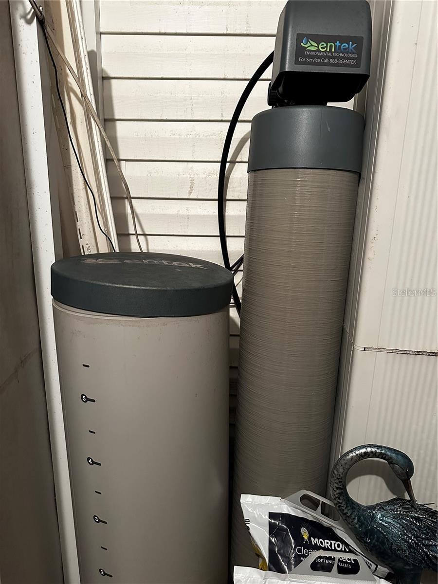 FAIRWAY VILLAGE MOBILE HOME PARK UNREC - Residential