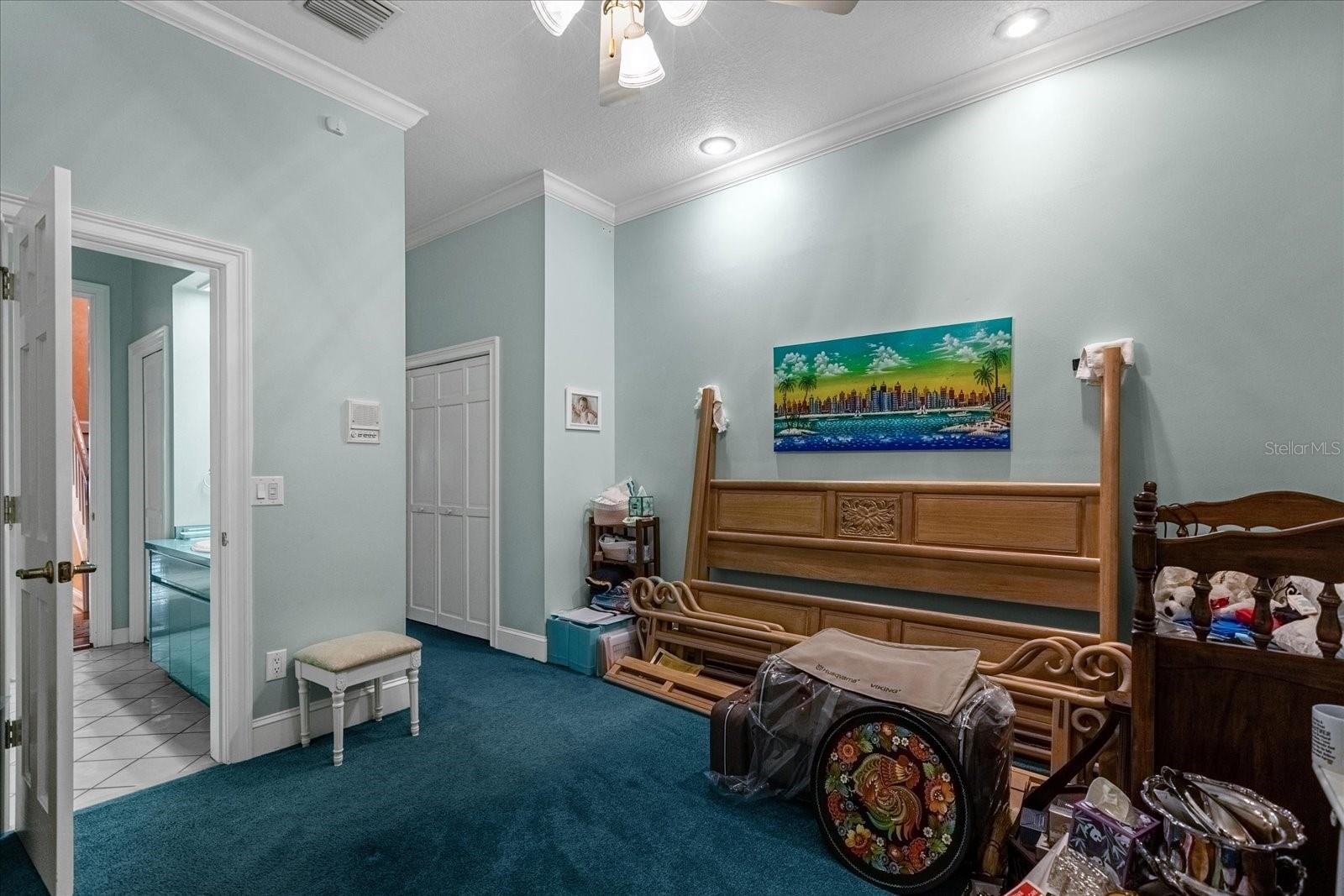 VERSAILLES - Residential