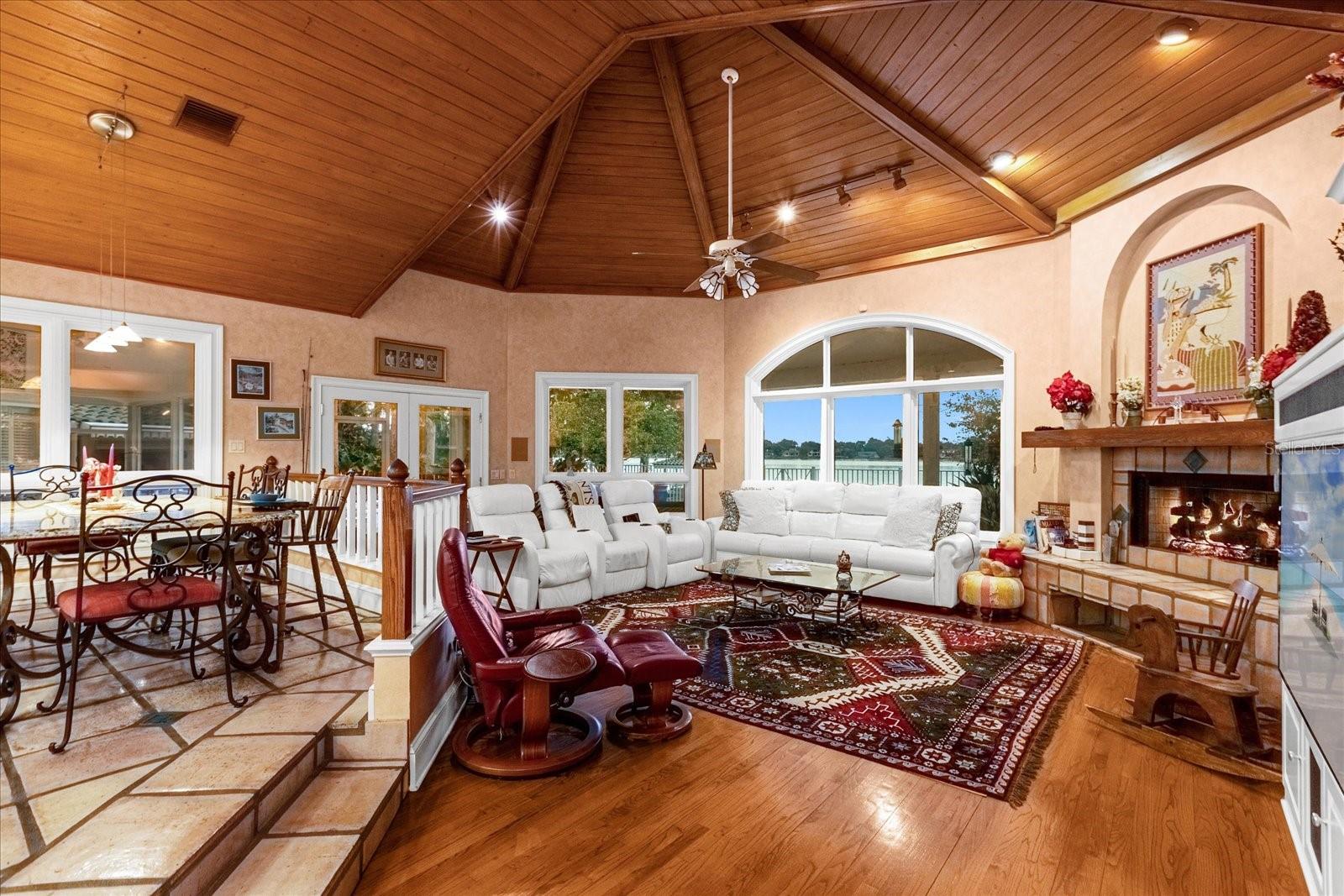 VERSAILLES - Residential