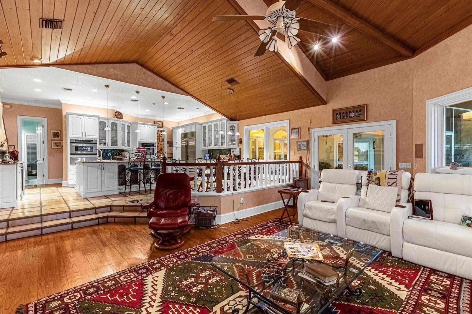 VERSAILLES - Residential