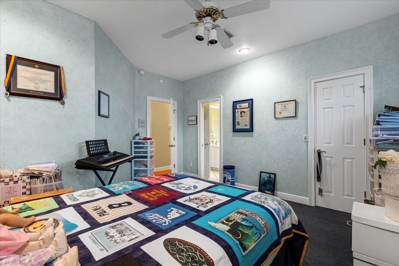 VERSAILLES - Residential