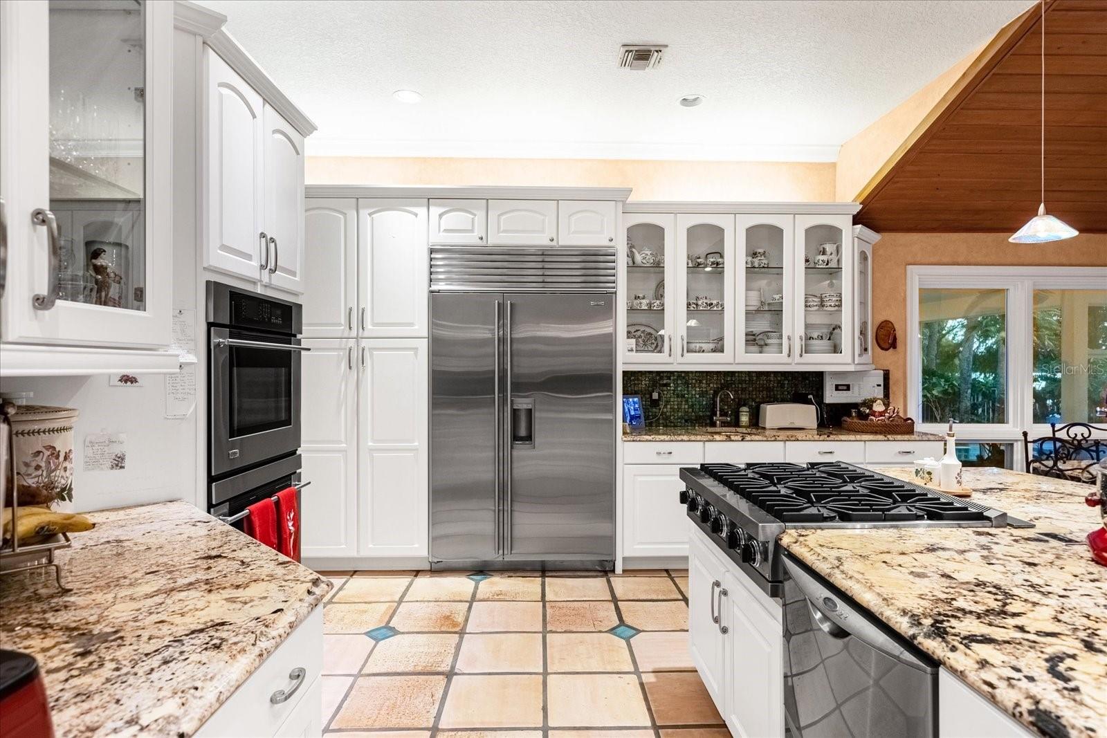 VERSAILLES - Residential