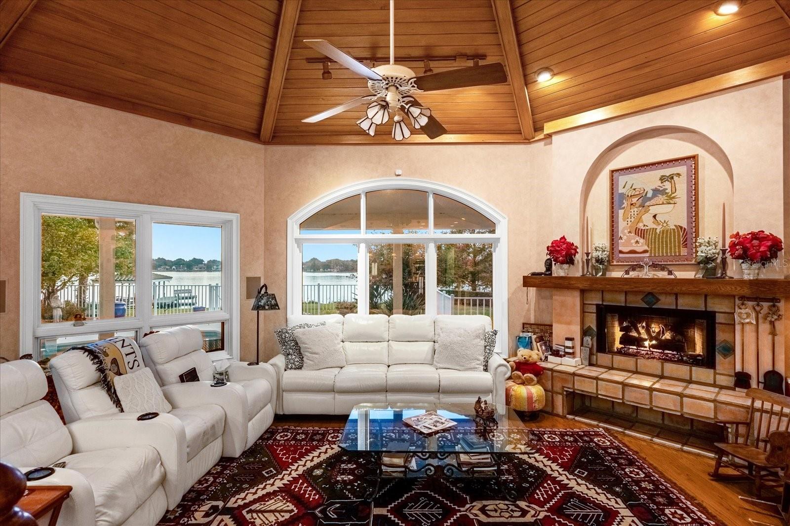 VERSAILLES - Residential