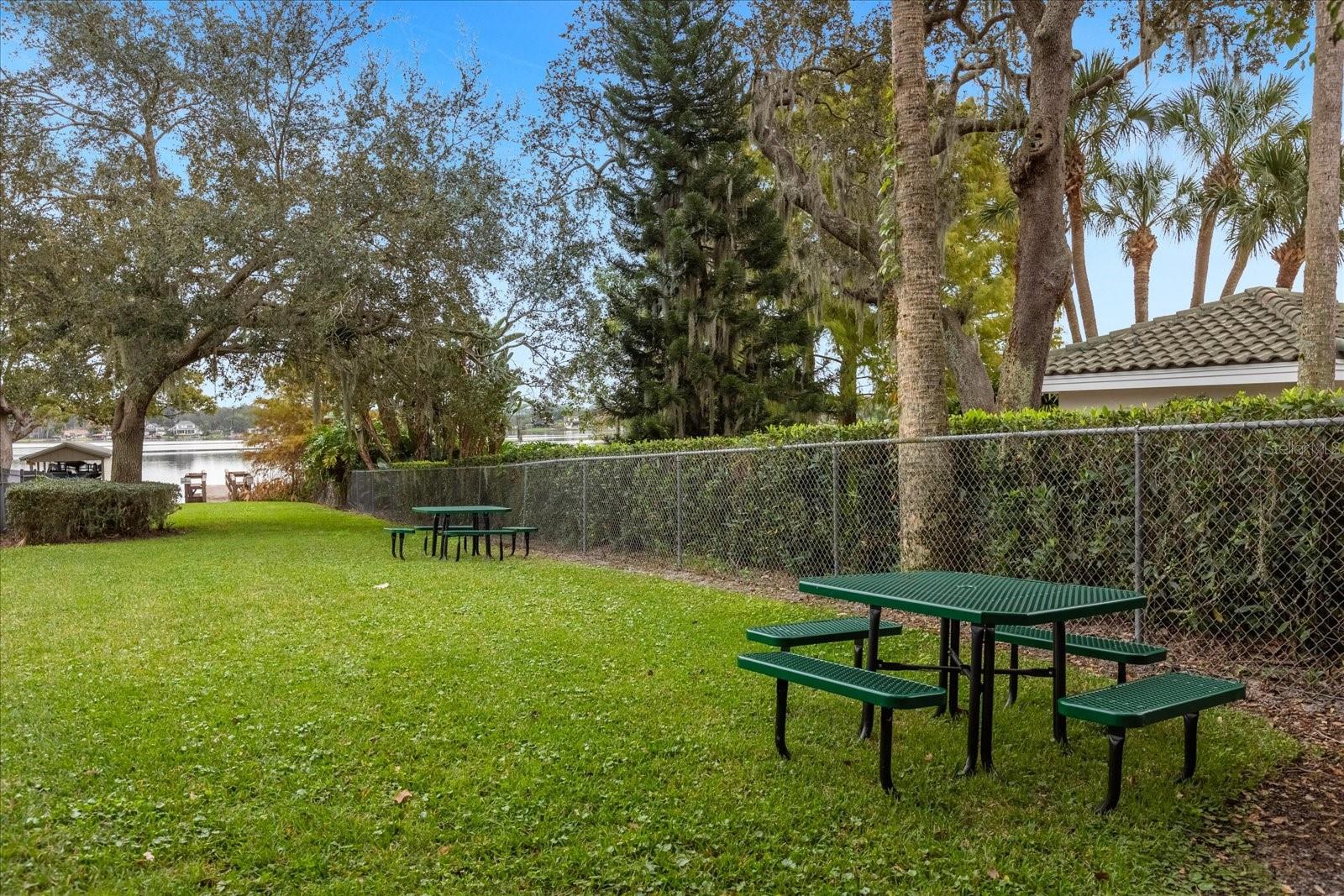 VERSAILLES - Residential