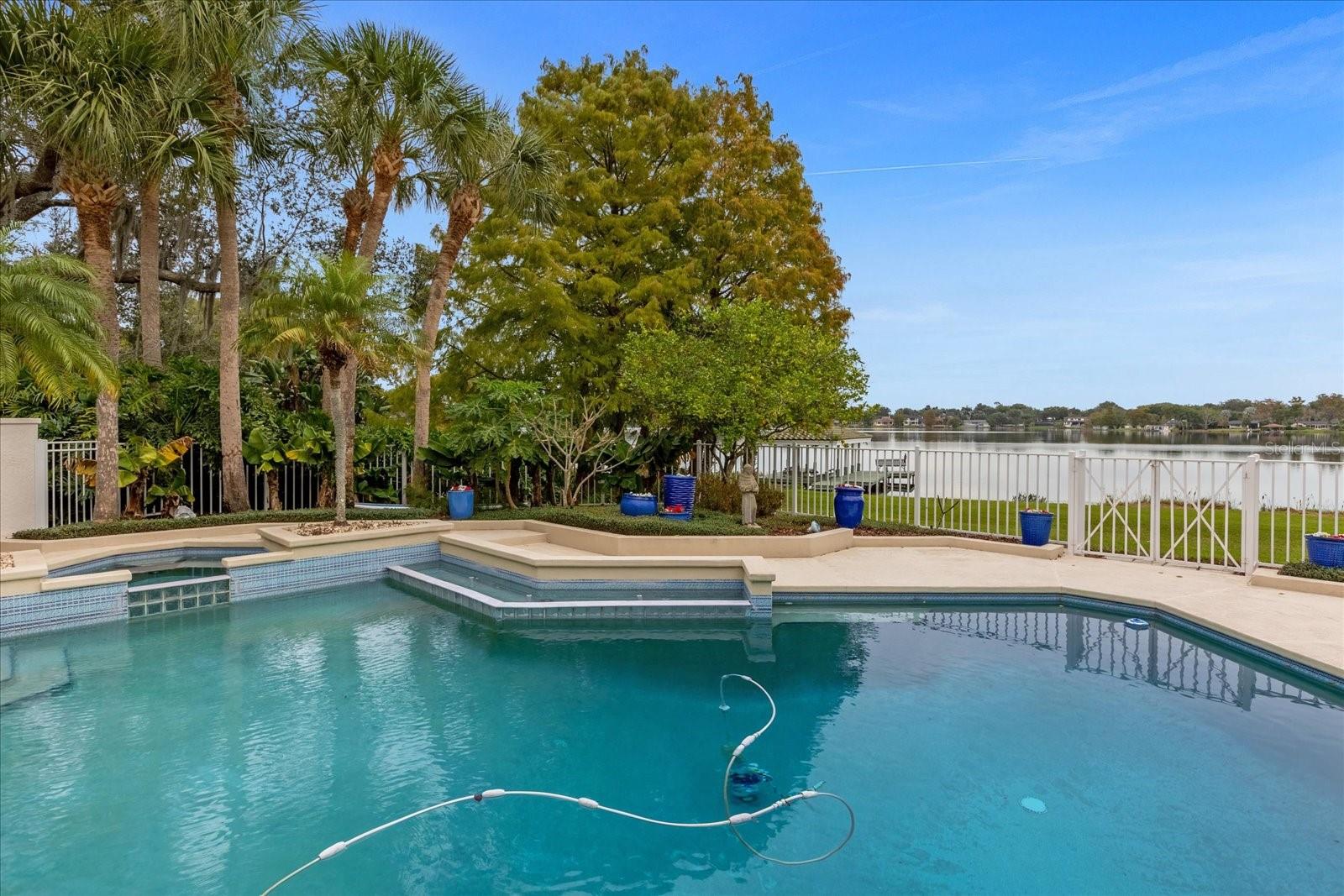 VERSAILLES - Residential