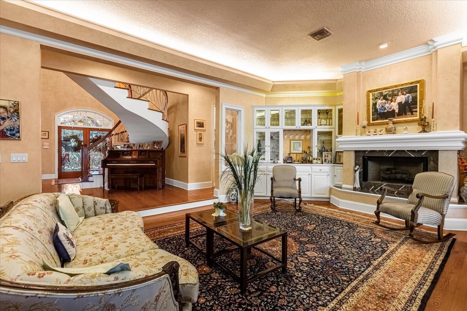 VERSAILLES - Residential