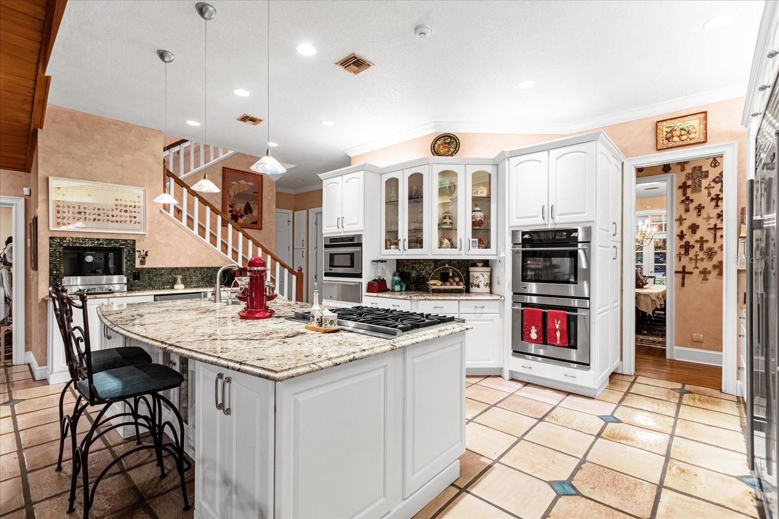 VERSAILLES - Residential