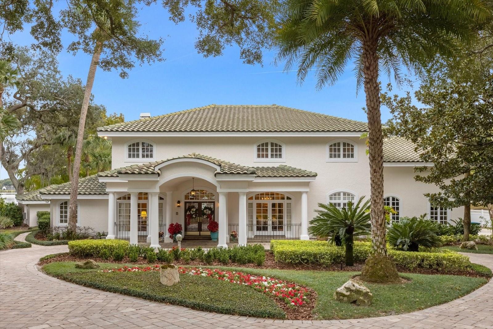 VERSAILLES - Residential