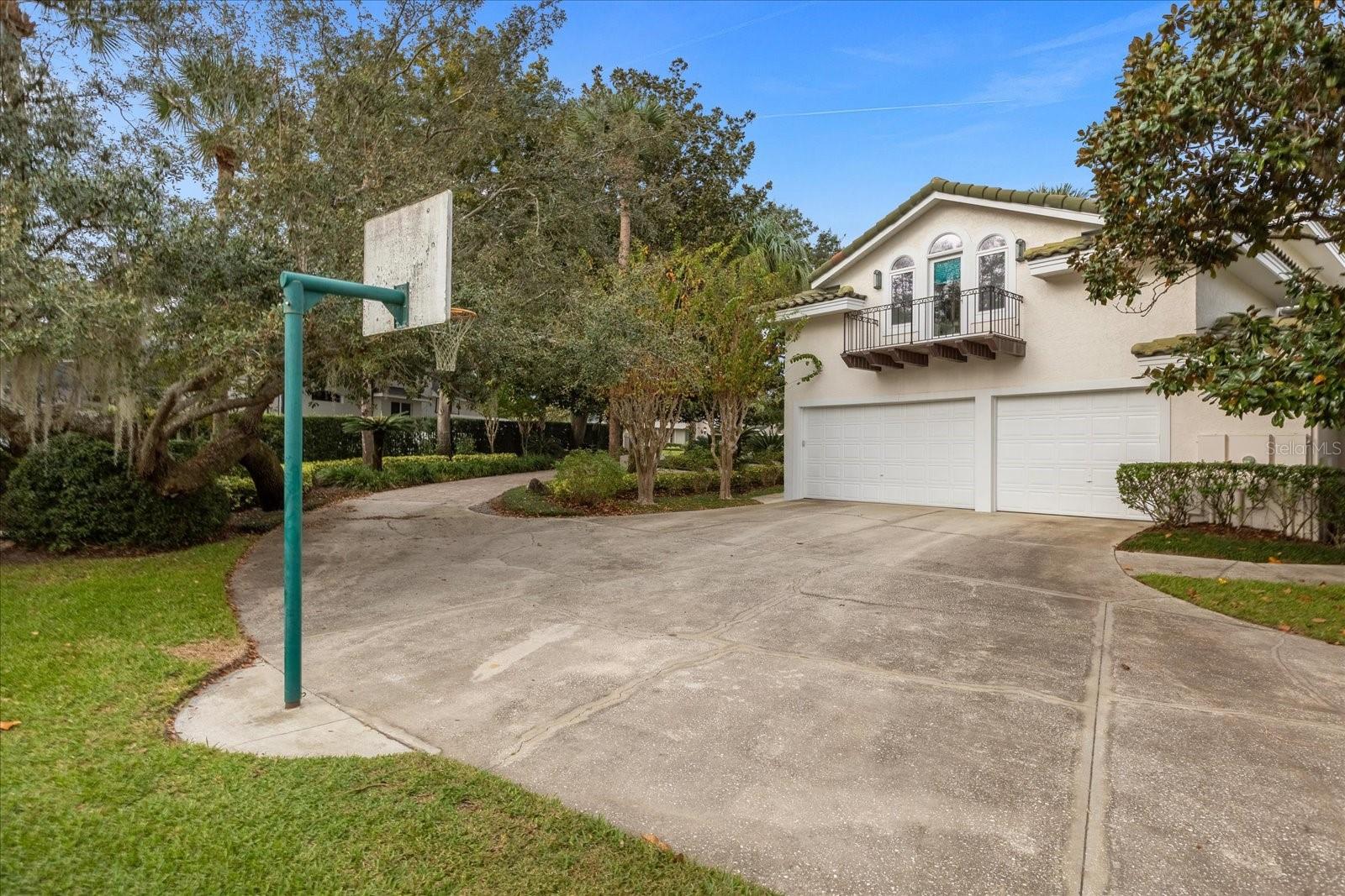 VERSAILLES - Residential