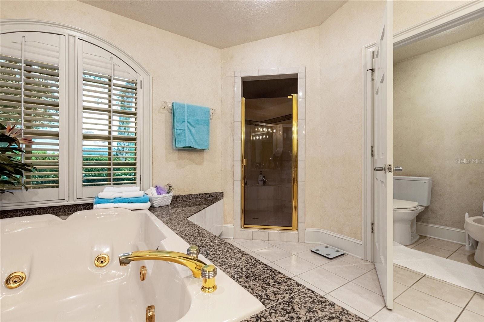 VERSAILLES - Residential