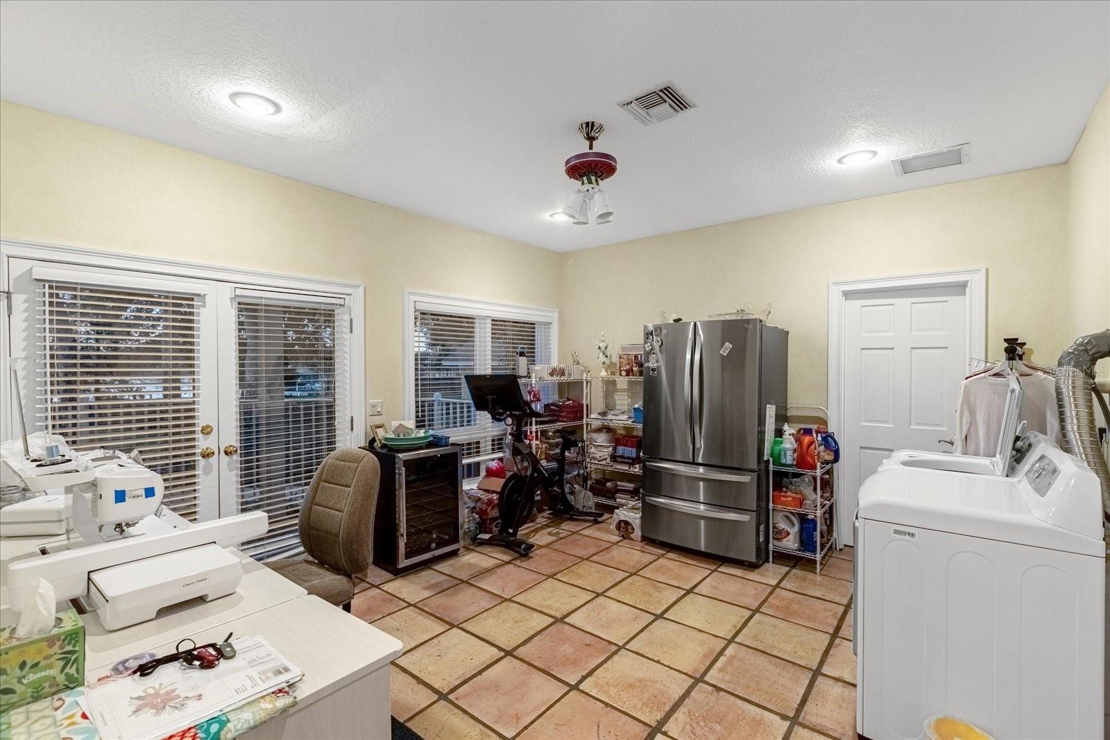 VERSAILLES - Residential