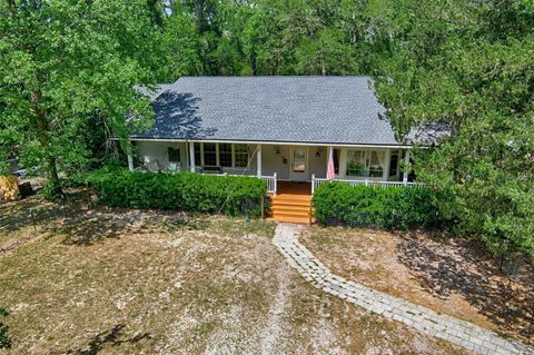 Photo of 15522 SW 75th Street, Archer, FL 32618 (MLS # GC538958)