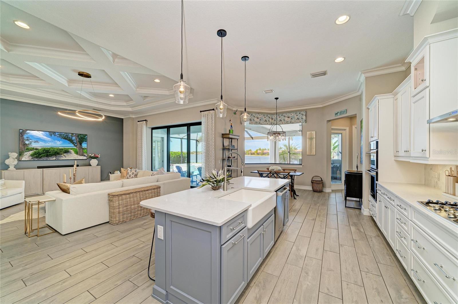 TOSCANA ISLES - Residential