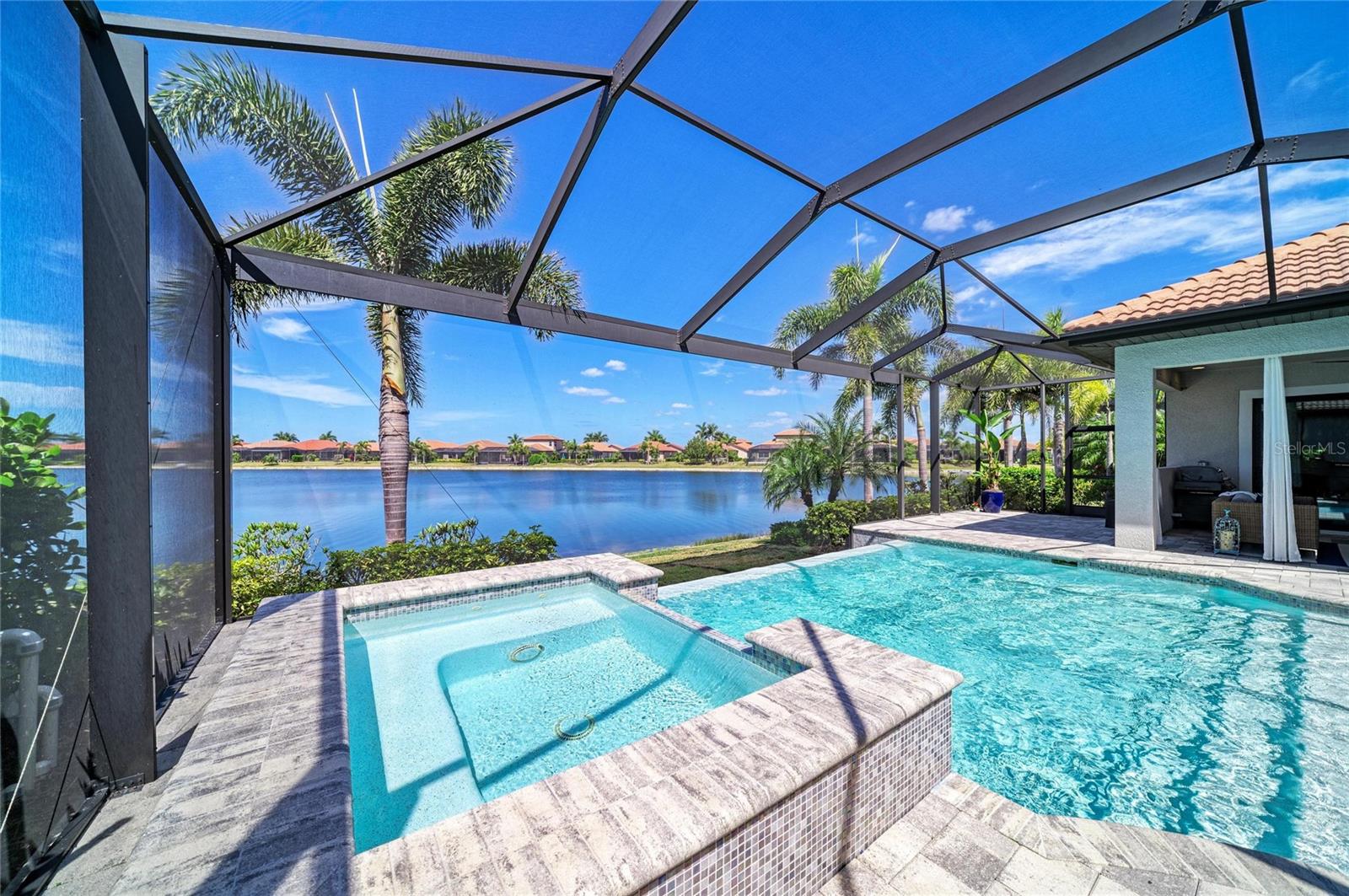 TOSCANA ISLES - Residential