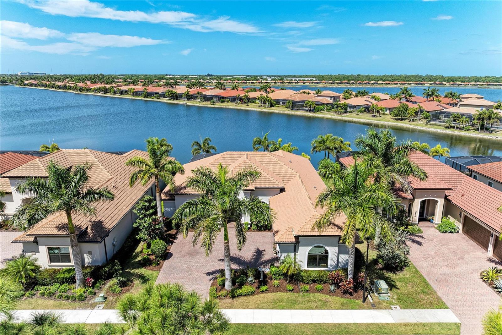 TOSCANA ISLES - Residential