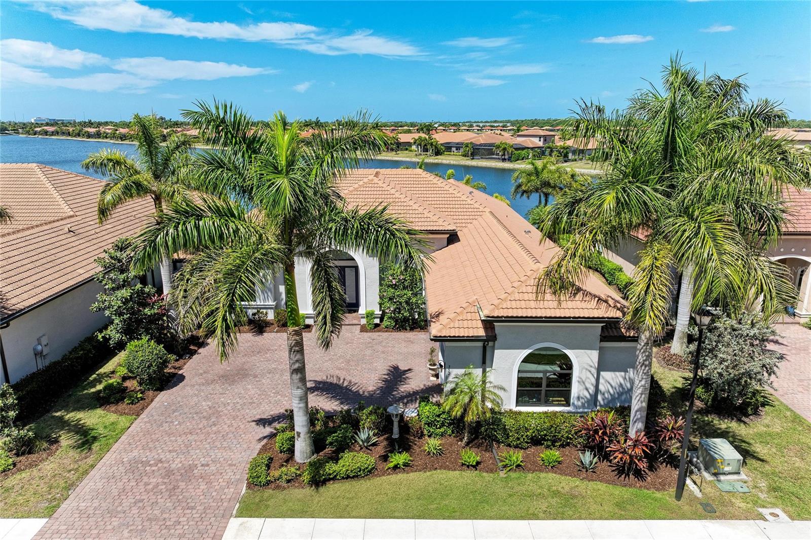 TOSCANA ISLES - Residential