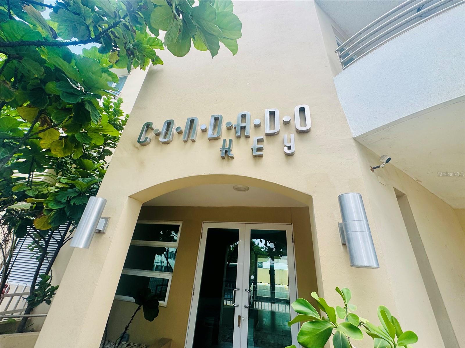 Delcasse Street
Enjoy direct private elevator entry into this fully furnished apartment, ready to move in. Designed for those who value comfort, privacy, and a prime city location. Perfect for professionals, executives, or anyone seeking a stylish, turn-key residence.