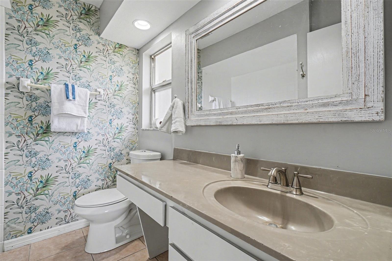 CHARLOTTE PARK - Residential