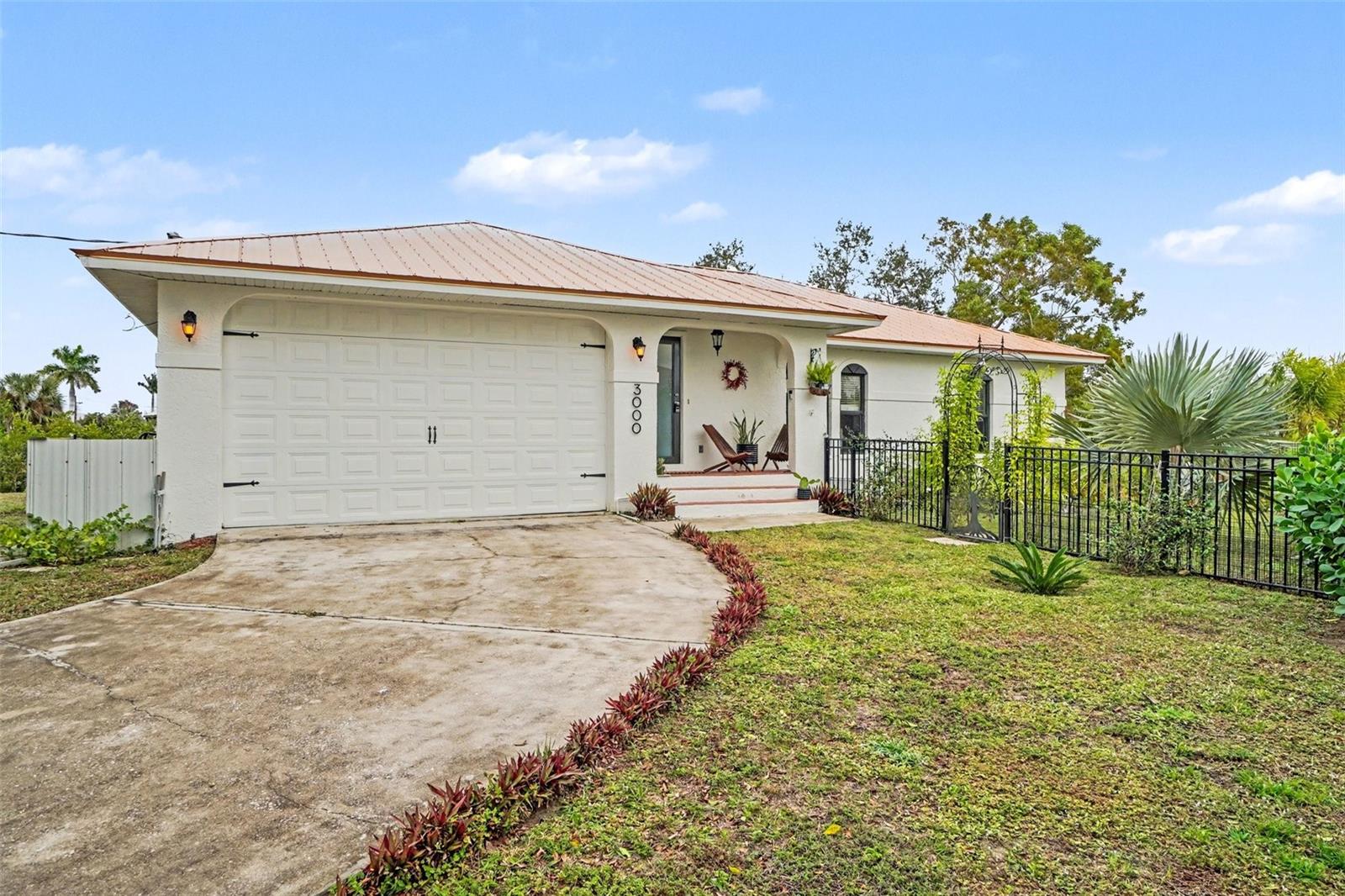 CHARLOTTE PARK - Residential