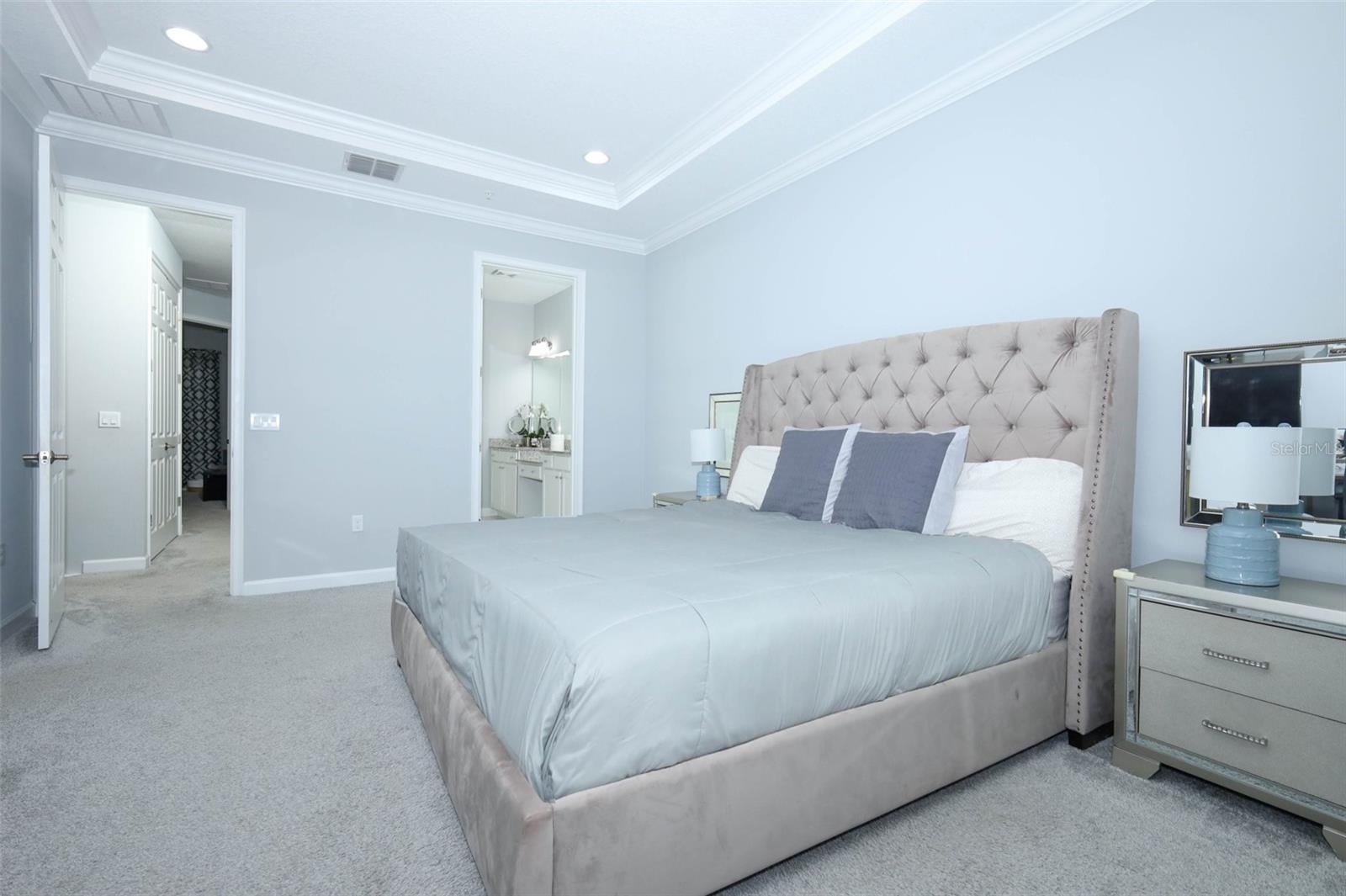 GRANDE OAKS AT HEATHROW - Residential Lease