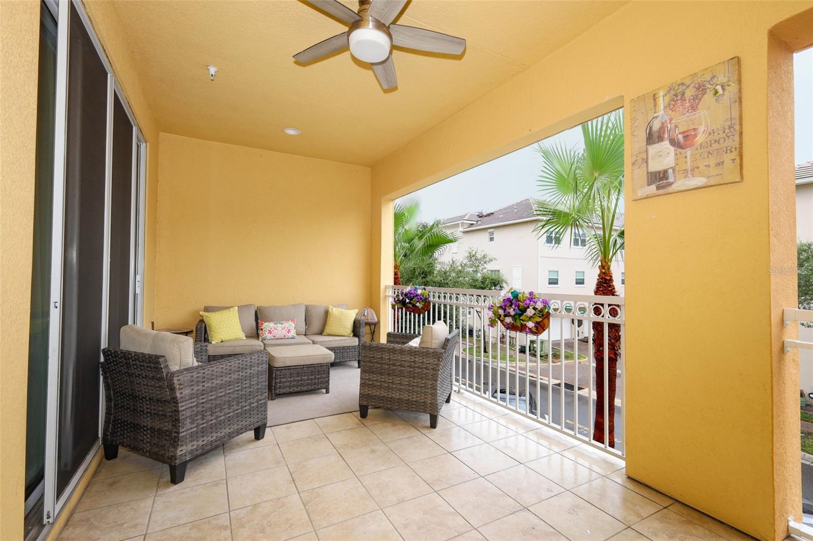 GRANDE OAKS AT HEATHROW - Residential Lease