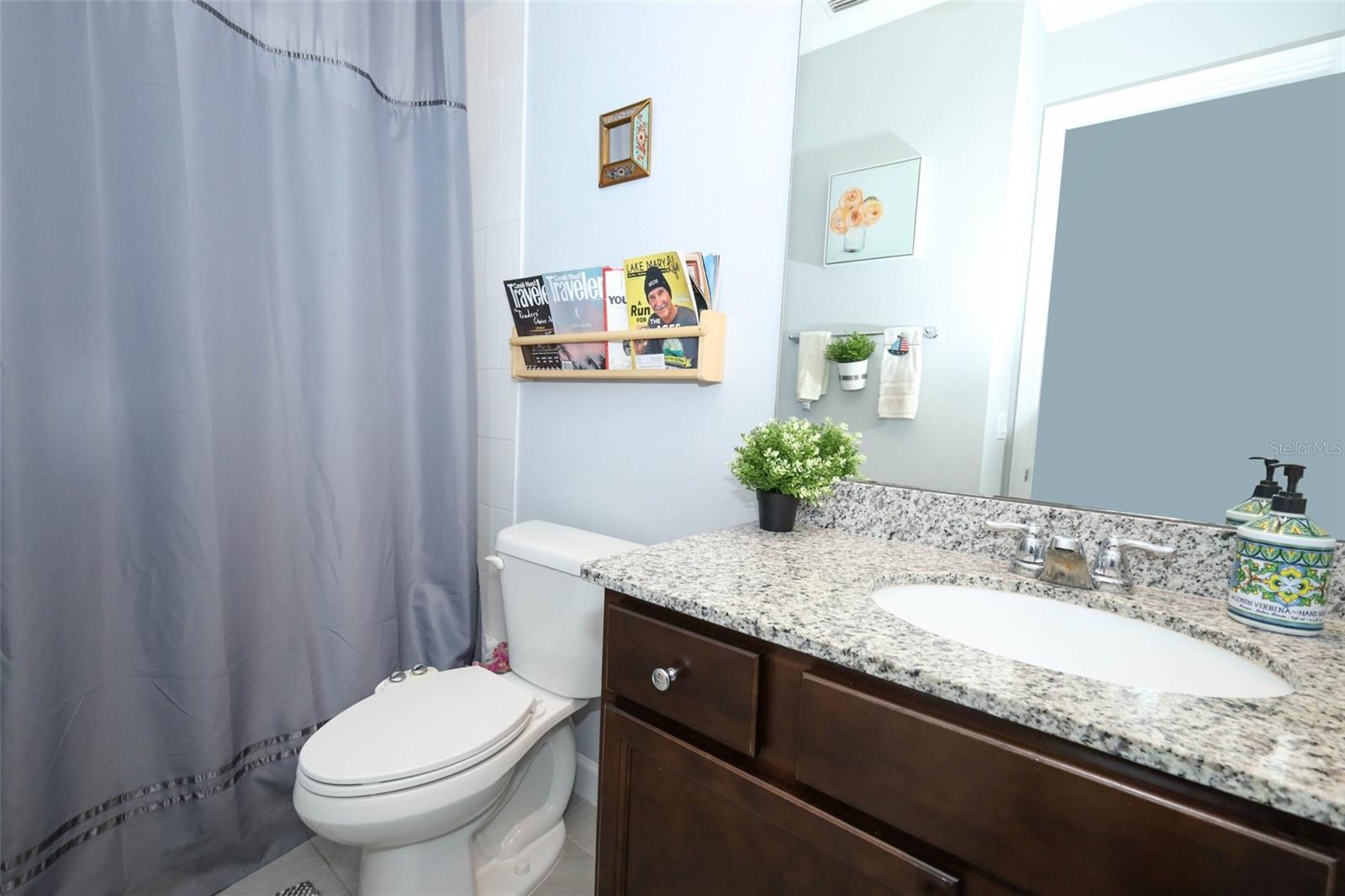 GRANDE OAKS AT HEATHROW - Residential Lease