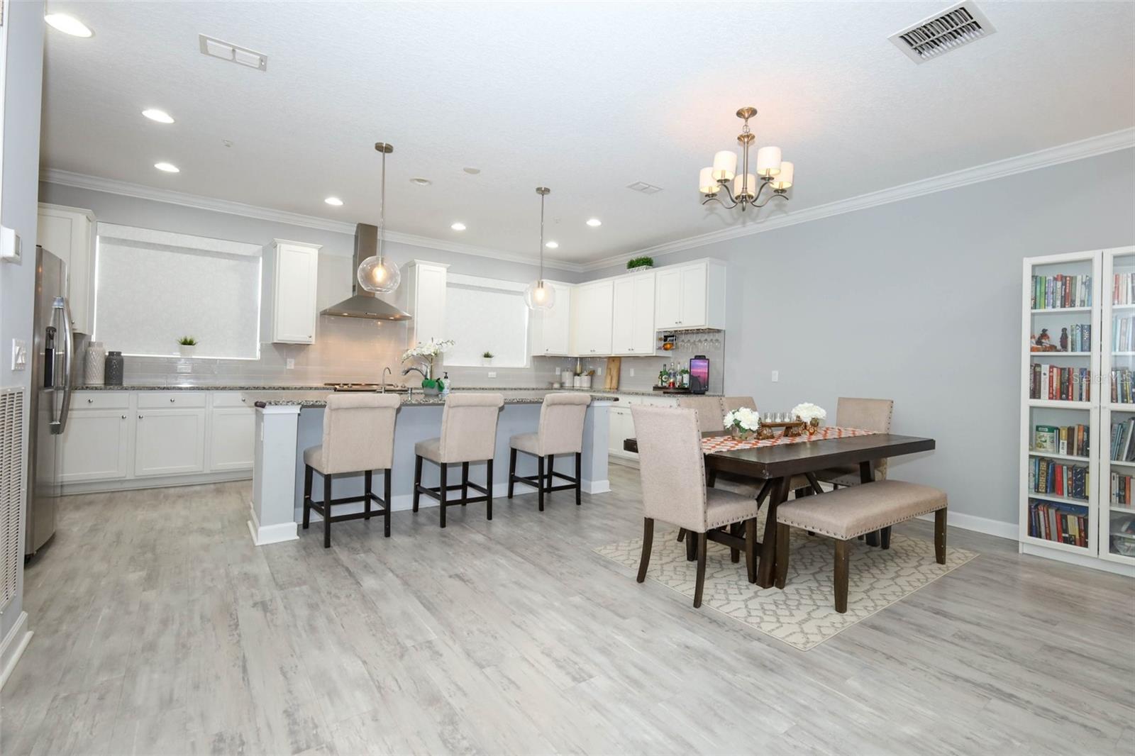 GRANDE OAKS AT HEATHROW - Residential Lease