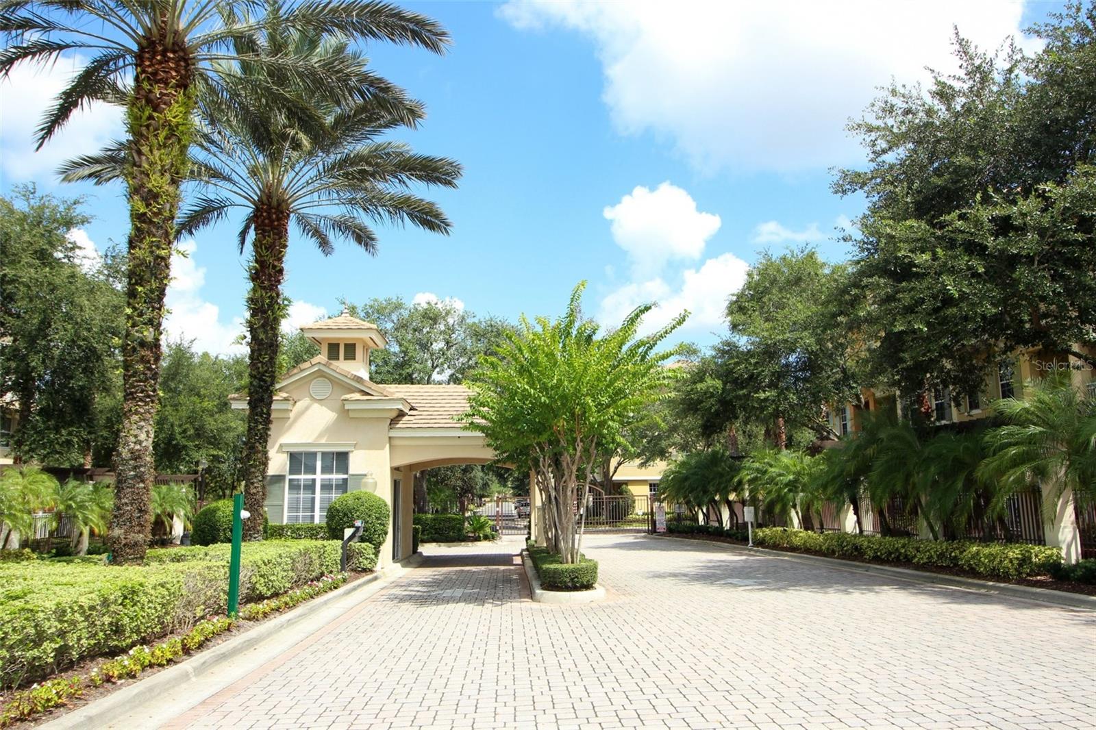 GRANDE OAKS AT HEATHROW - Residential Lease