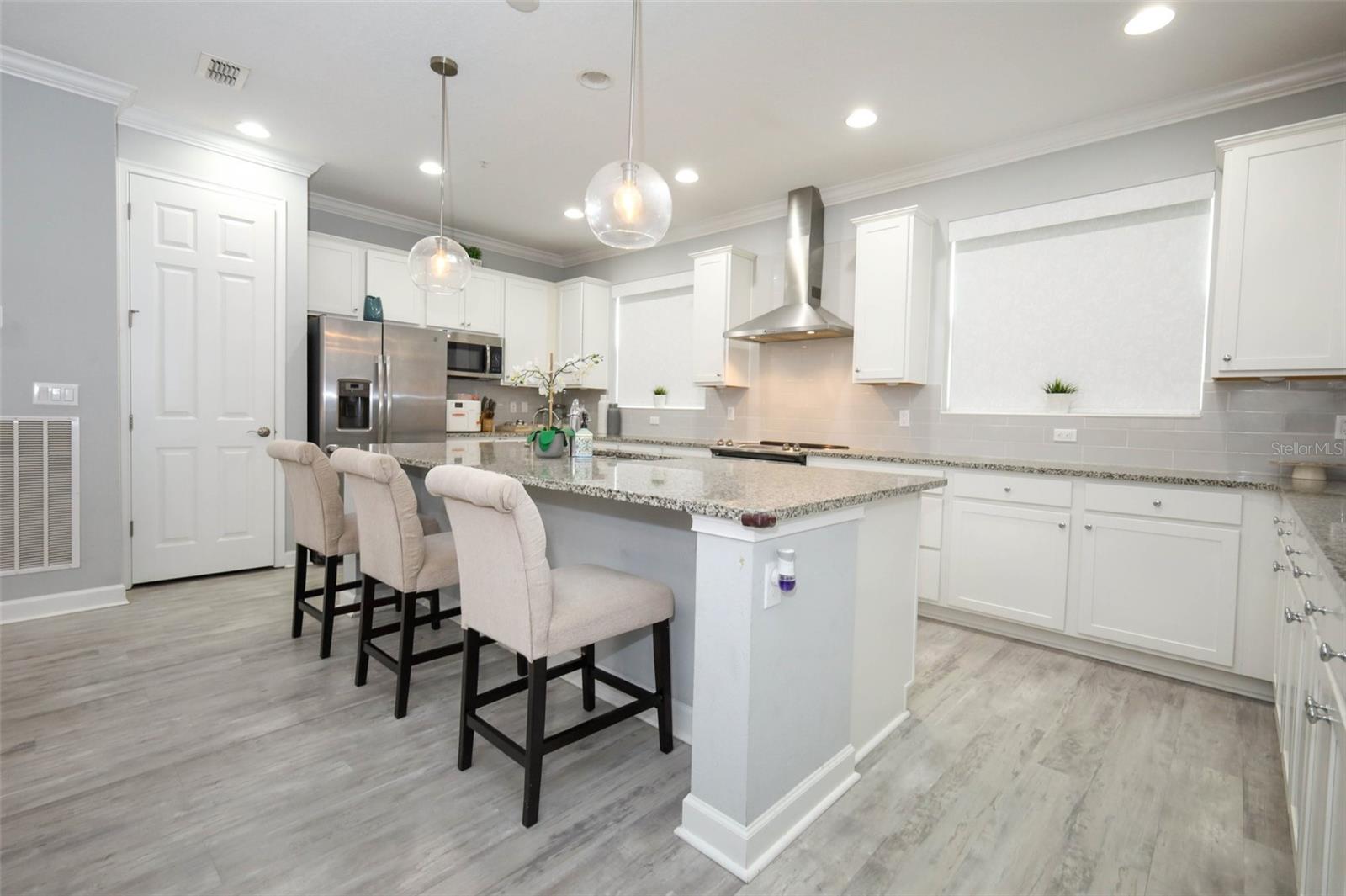 GRANDE OAKS AT HEATHROW - Residential Lease