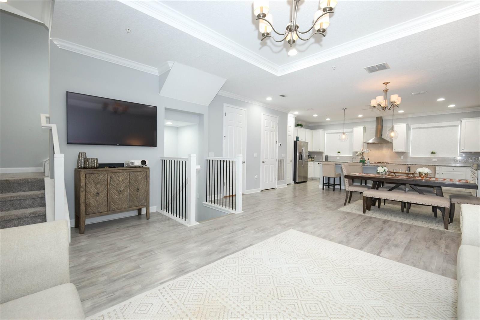 GRANDE OAKS AT HEATHROW - Residential Lease