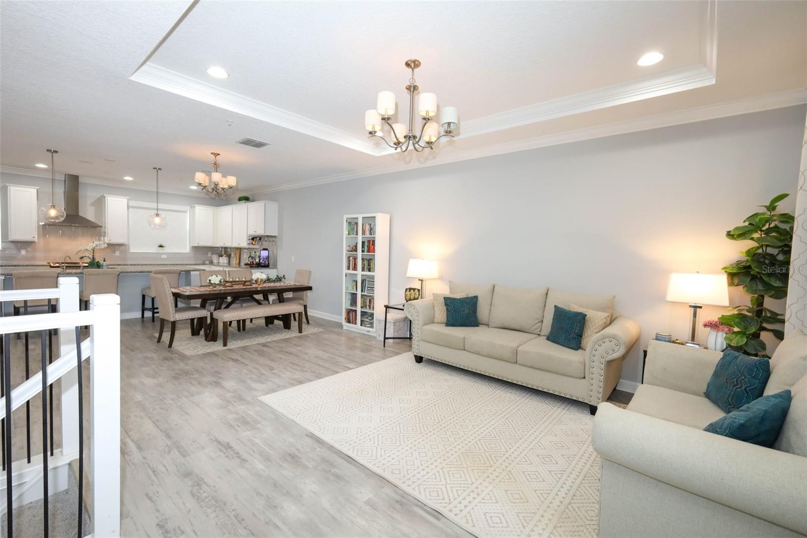 GRANDE OAKS AT HEATHROW - Residential Lease