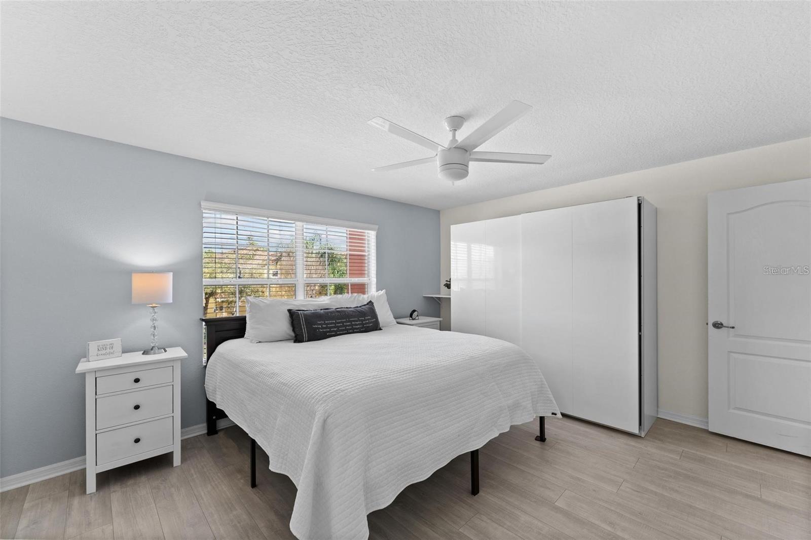 PARADISE PALMS RESIDENCE - Residential