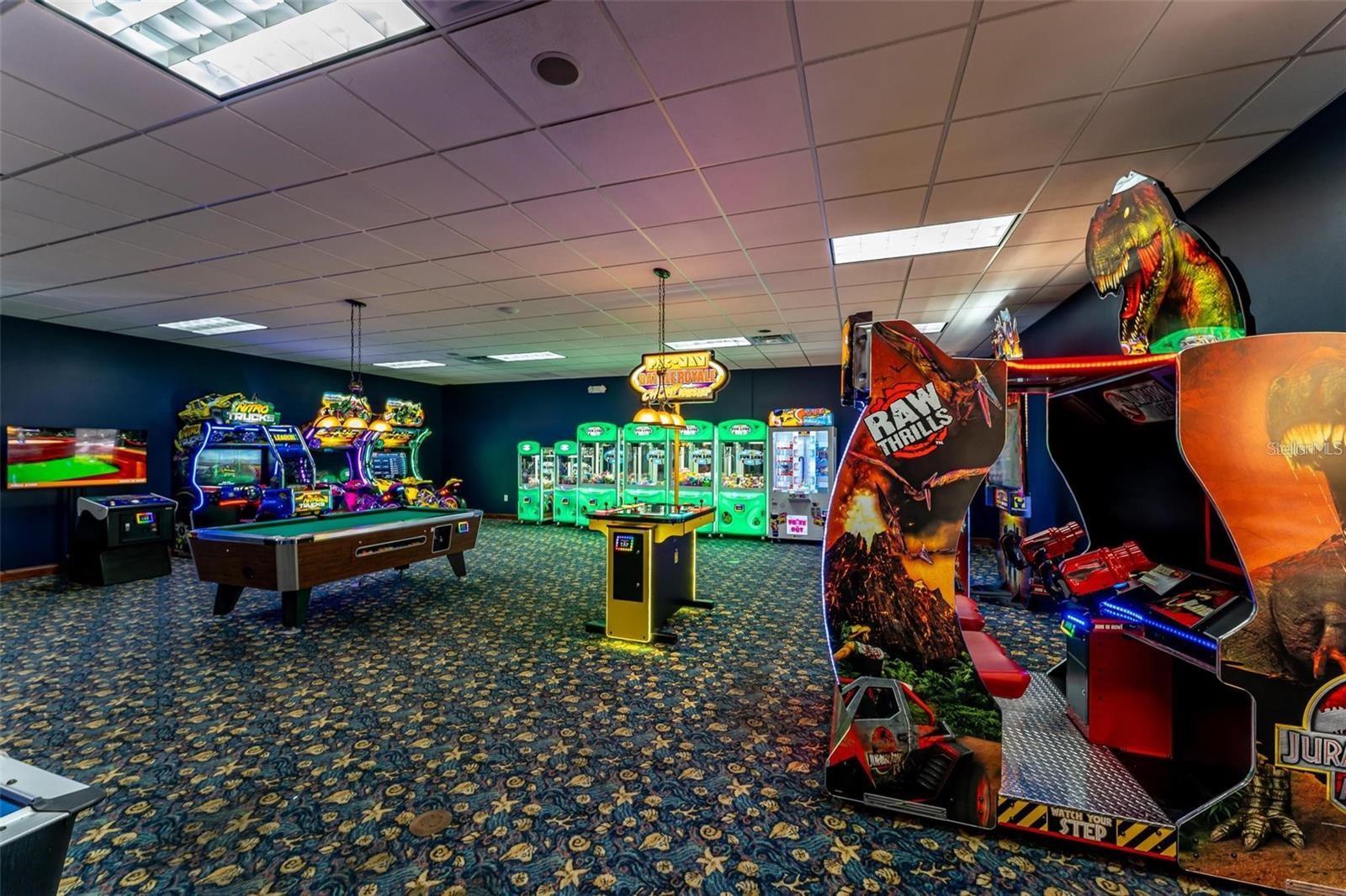 PARADISE PALMS RESIDENCE - Residential