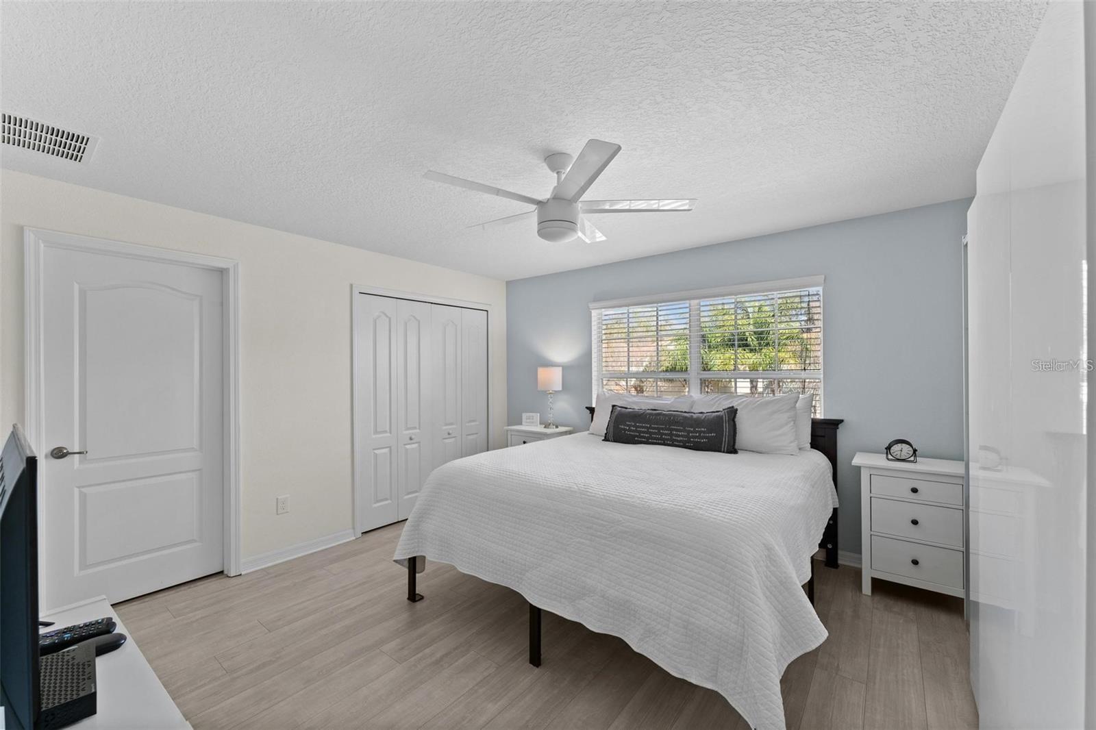 PARADISE PALMS RESIDENCE - Residential