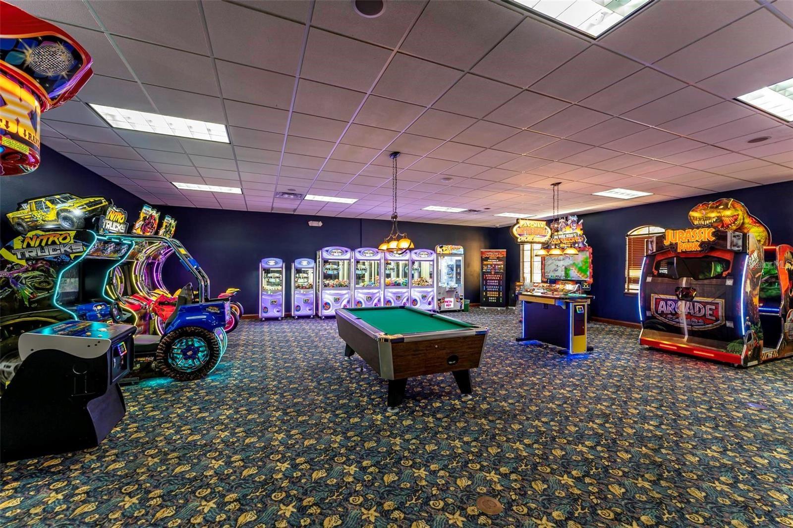 PARADISE PALMS RESIDENCE - Residential