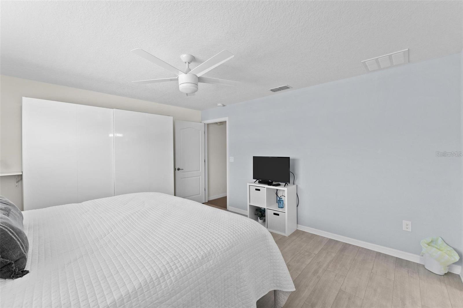 PARADISE PALMS RESIDENCE - Residential